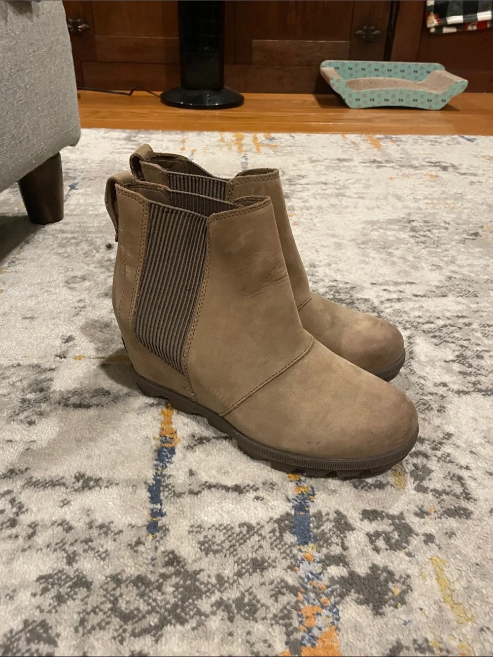 Sorel Tan Chelsea Wedge Ankle Booties